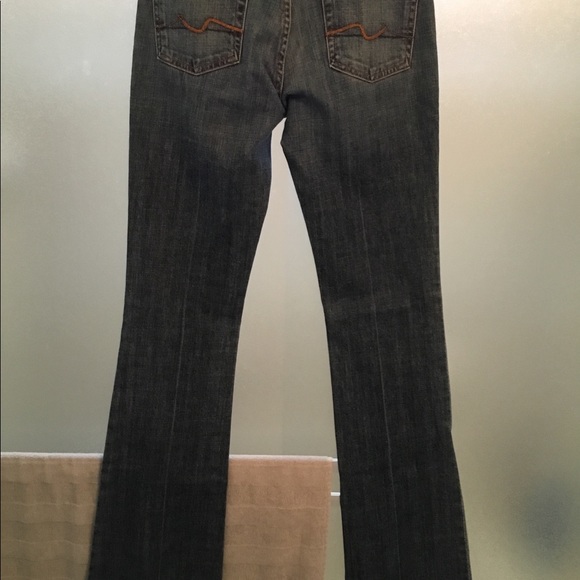 Jeans - Picture 2 of 3